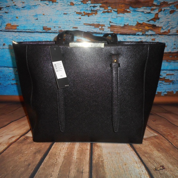 Tahari Handbags - Tahari Black Condo Tote NWT